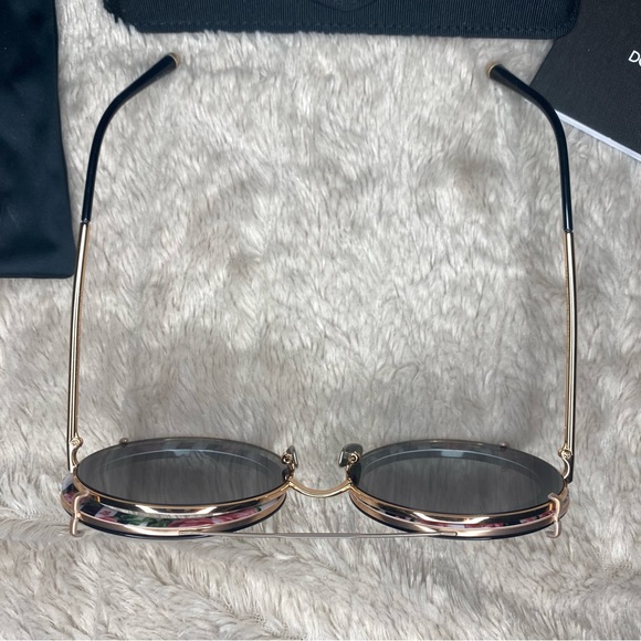 Dolce & Gabbana 3 way convertible Sunglasses - Picture 4 of 8